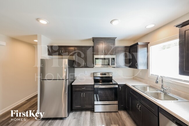 Photo - 6017 73rd E Pl