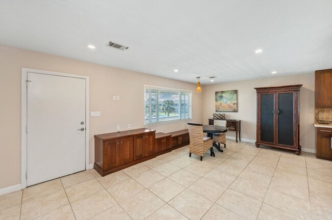 Photo - Gorgeous Water Views!