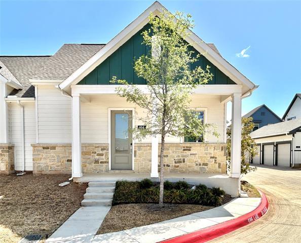 Photo - 1830 NE Green Oaks Blvd House