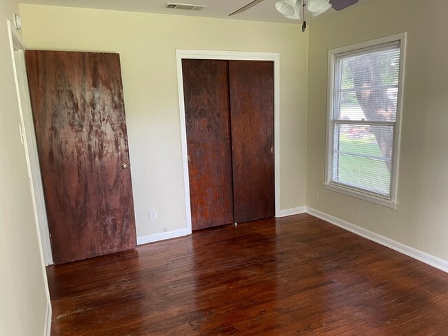 Photo - 1419 Tremont St