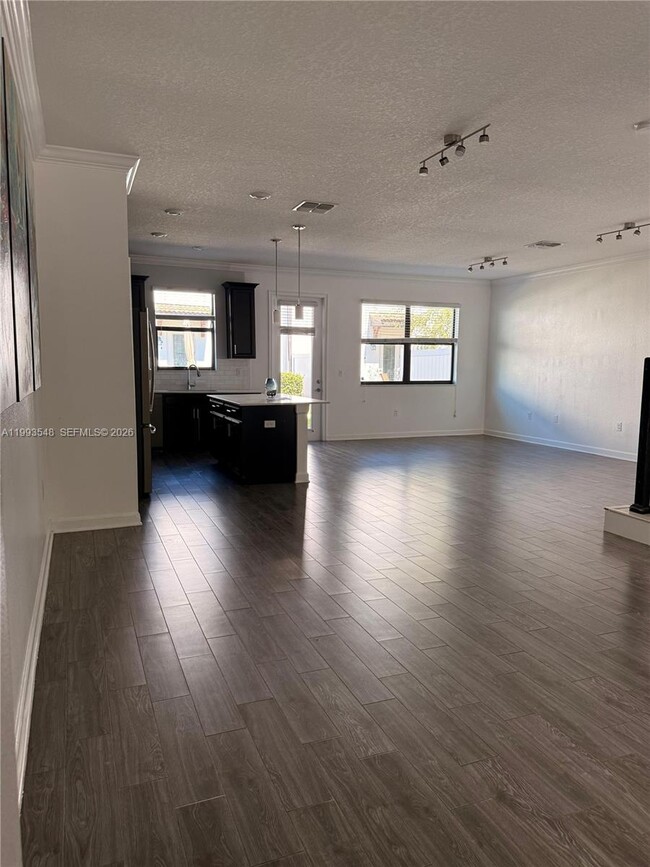 Photo - 8543 Spyglass Ln