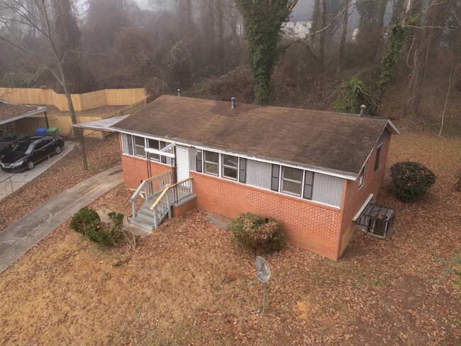 Photo - 336 Triumph Cir SE