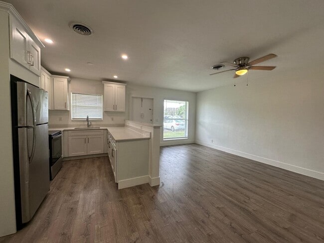 Photo - Savio Apartments