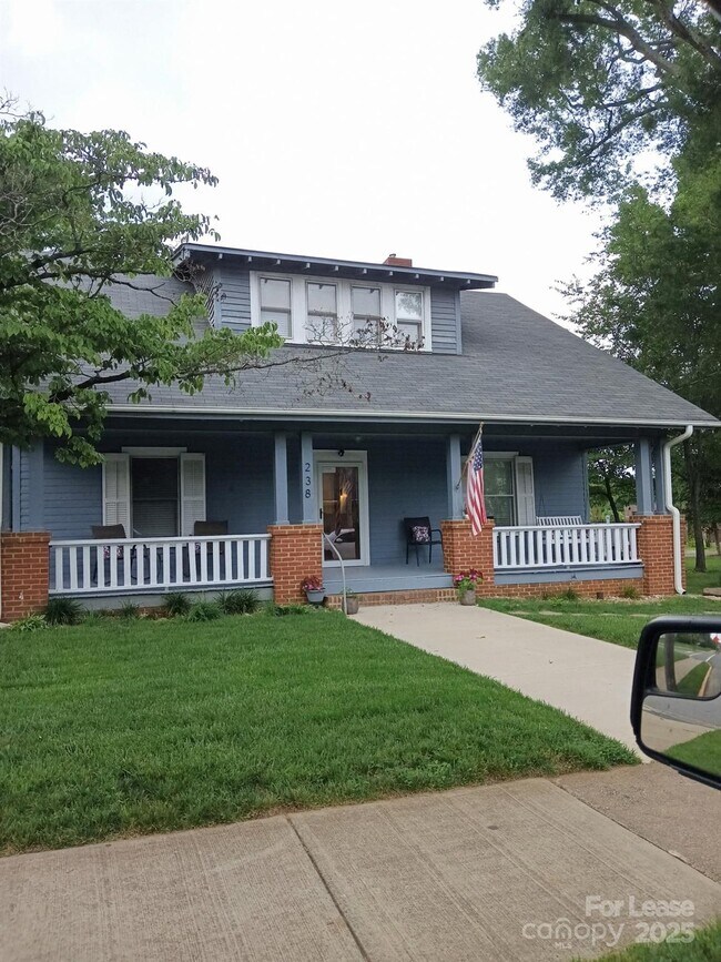 Building Photo - 238 S Main St Unit a