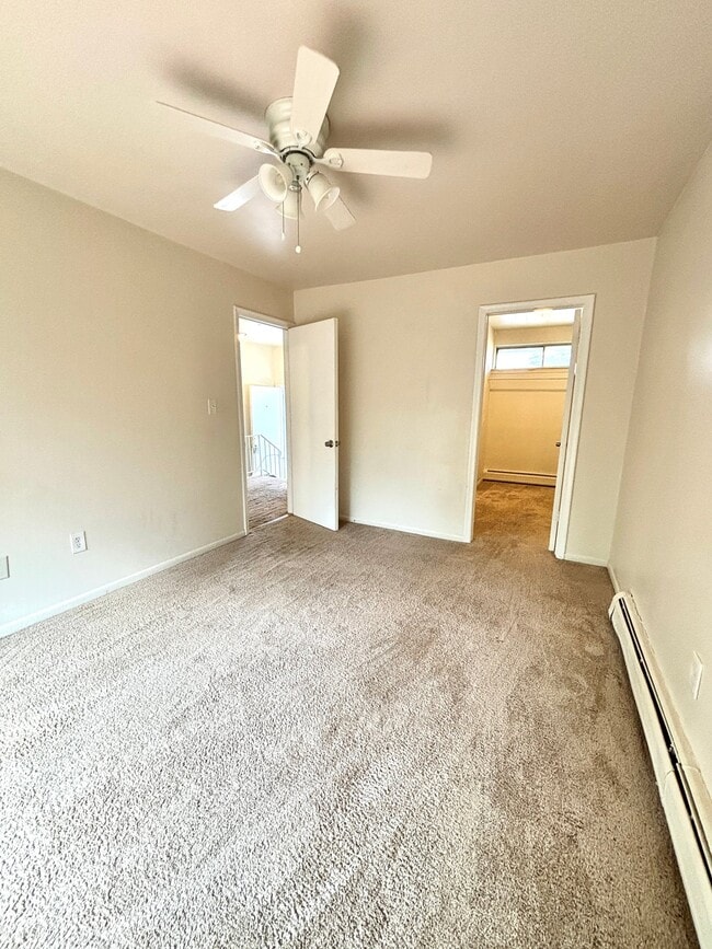 Photo - 150 Huronview Ct