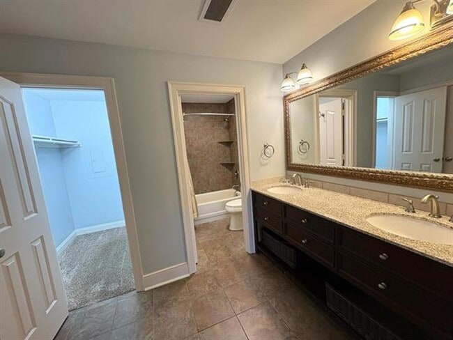 Photo - 1BD/1BA Condo located in The Monarch Unit 306