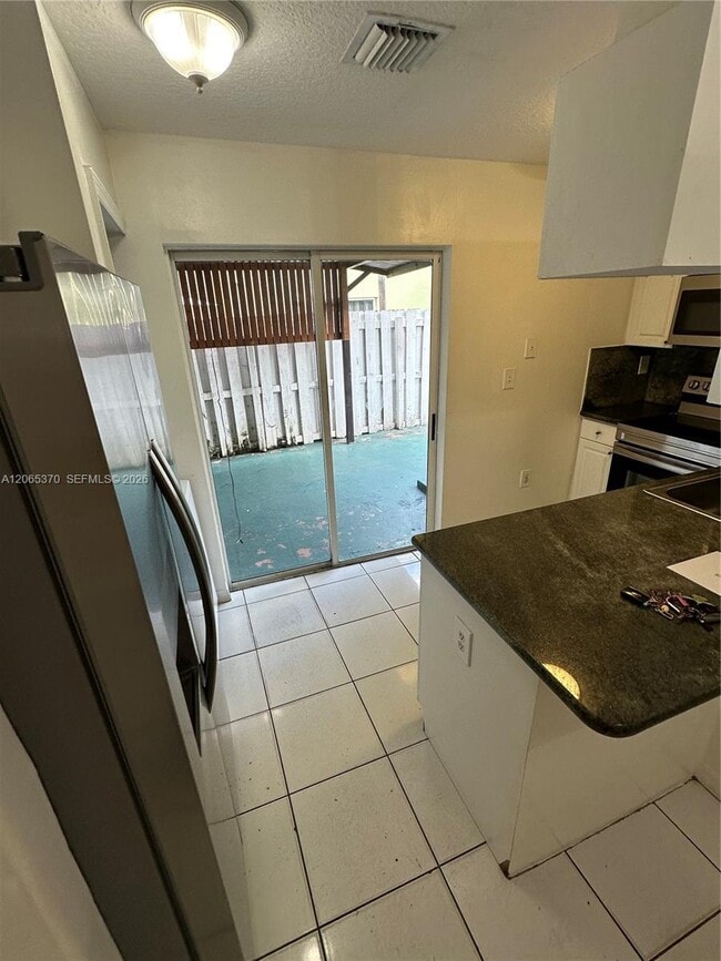 Photo - 920 NW 78th Ave