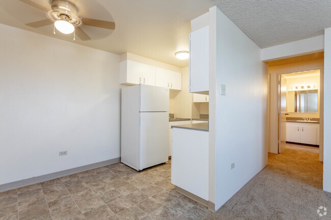 Avon North Apartments