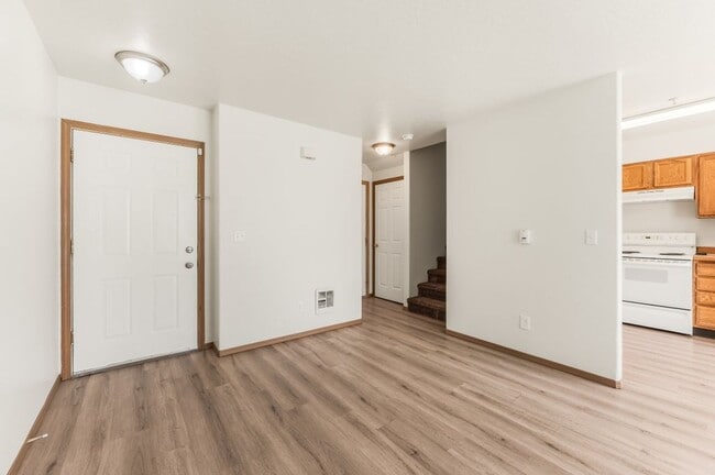 Photo - 3 bed 2 bath townhome