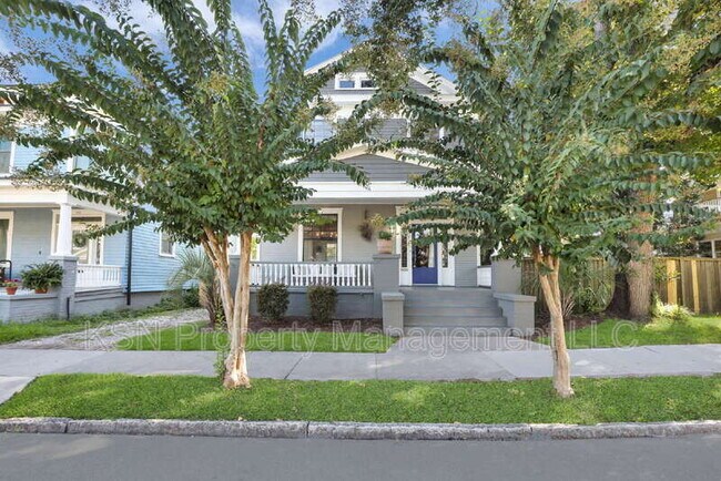 Photo - 517 E 40th St