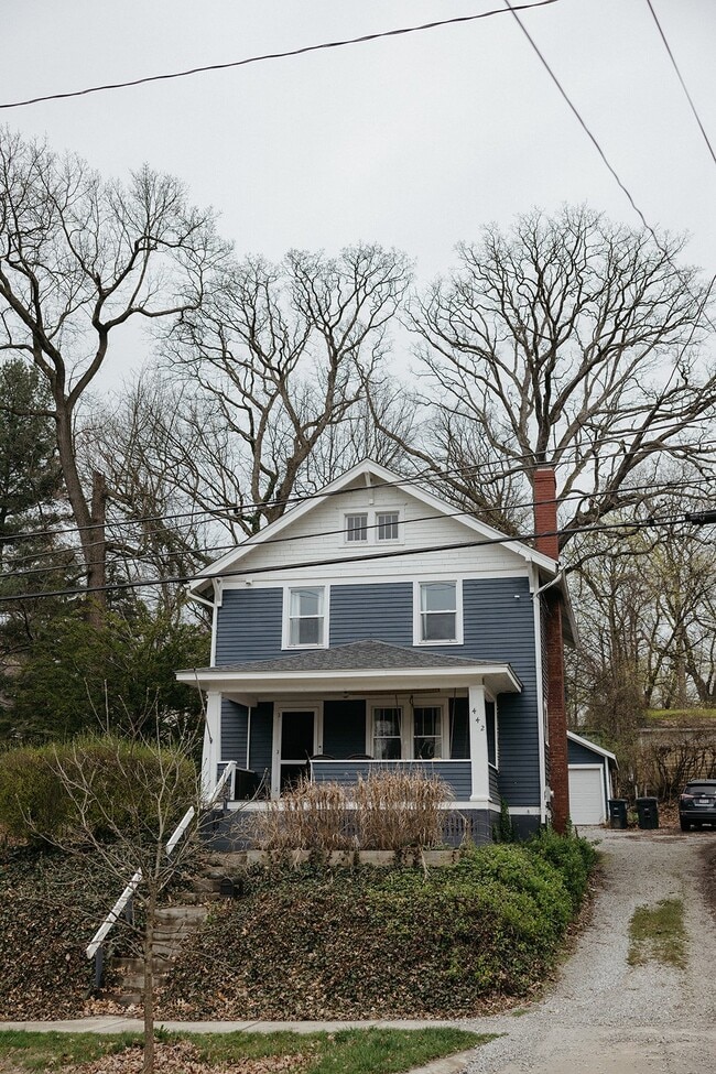 Photo - 442 Aqueduct St