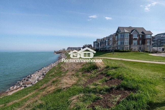 Photo - 3872 S Lake Dr Unidad 211