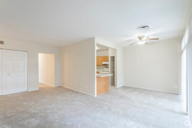 3 BR, 2 BA - 1,075 SF
