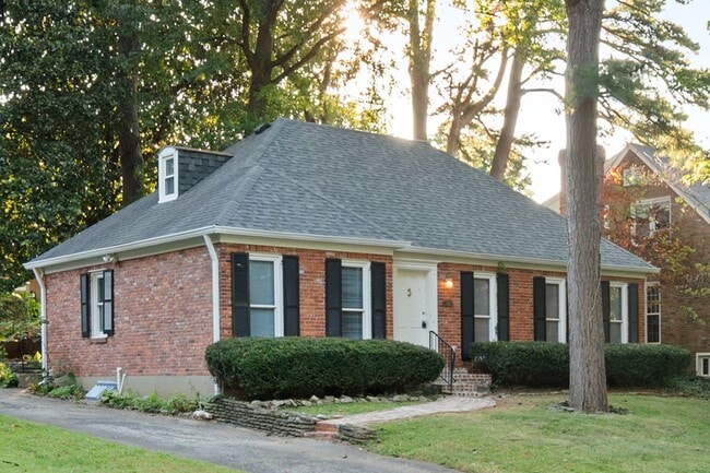 Photo - 3405 Hillvale Rd