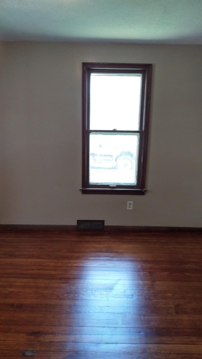 Photo - 2048 N D St