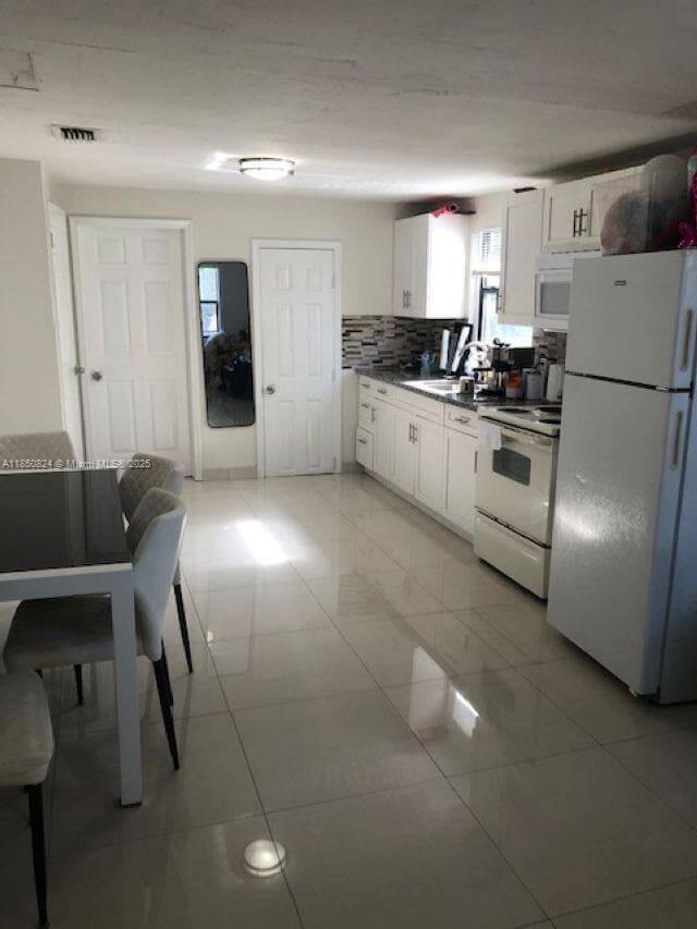 Photo - 2237 Taft St