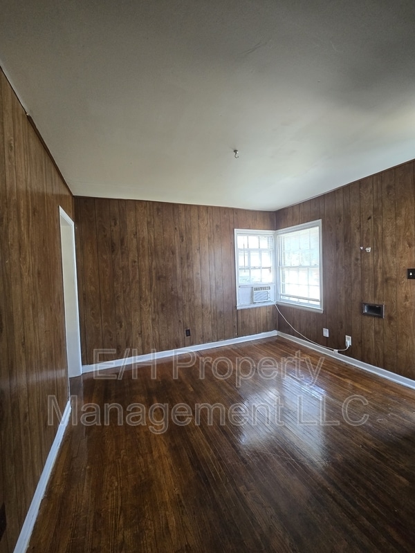 Photo - 528 S Glendale St