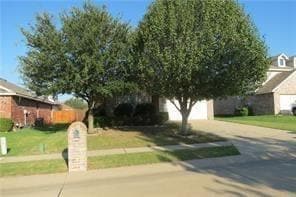 483 Forest Ln