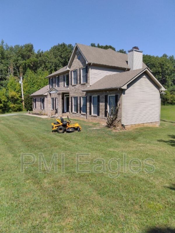 Photo - 3955 Trough Springs Rd House