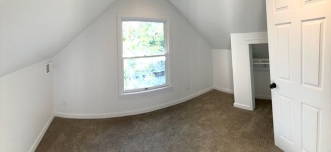 Photo - 410 Olive St