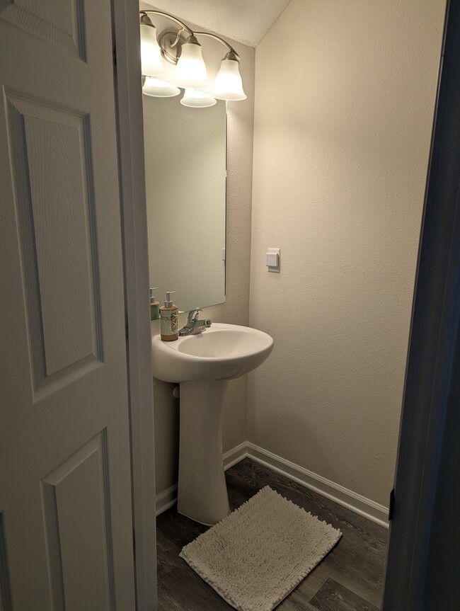 Photo - 1724 Cocoanut Rd