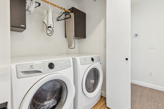 Photo - 580 Enterprise Blvd