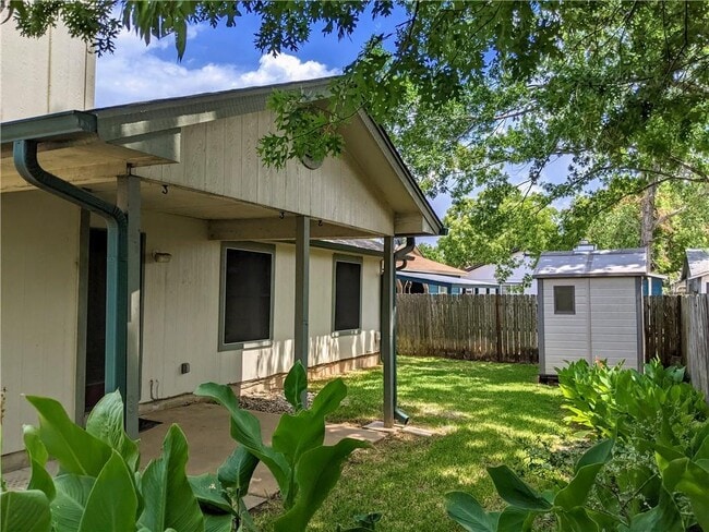 Photo - 9746 Anderson Village Dr