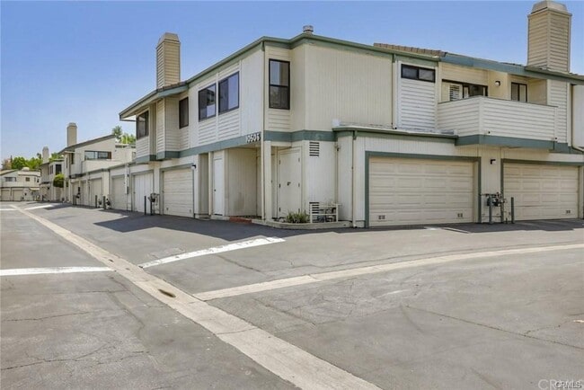 Photo - 10506 Sunland Blvd