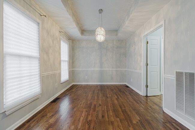 Photo - 404 Michigan Ave