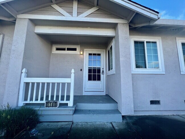 Photo - 1180 Camellia Ln