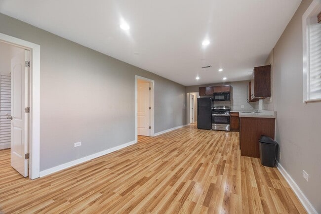 Photo - 1037 W Polk St Unidad 1