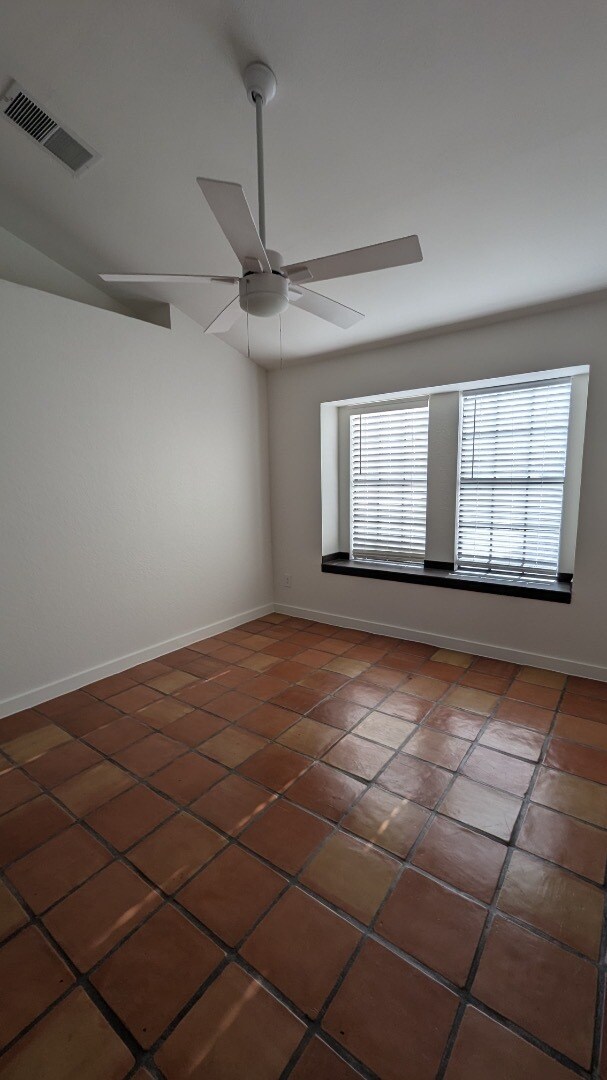 Photo - 11901 Swearingen Dr