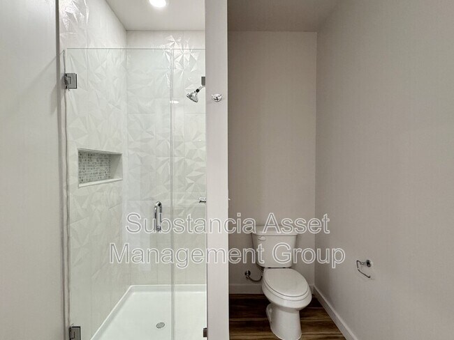 Photo - 1641 Midtown Pl