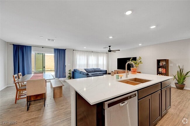 Building Photo - 10800 San Millan Ave Rental