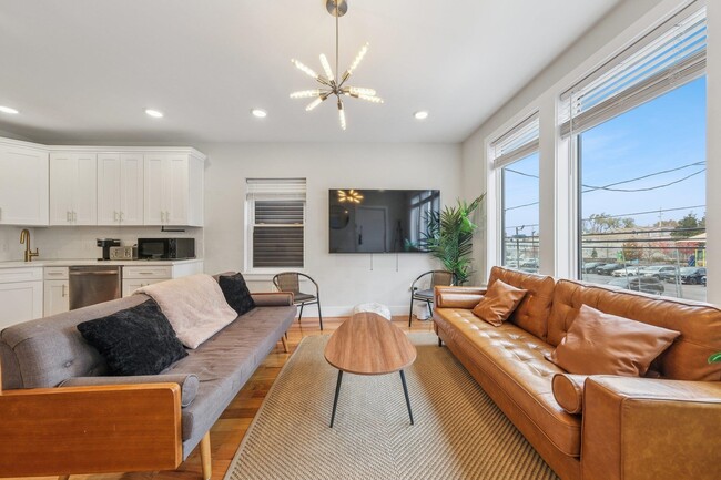 Photo - 183 Gates Ave Unit 1