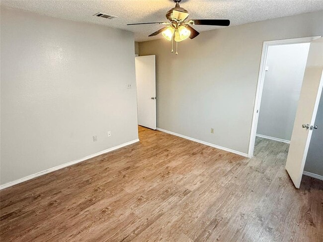 Photo - 409 Rawhide Loop