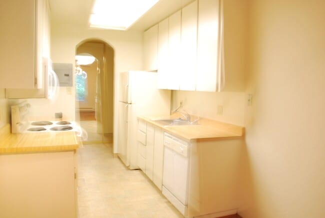 Photo - Cypress Point condo $2800- 2 bedroom 1 bath