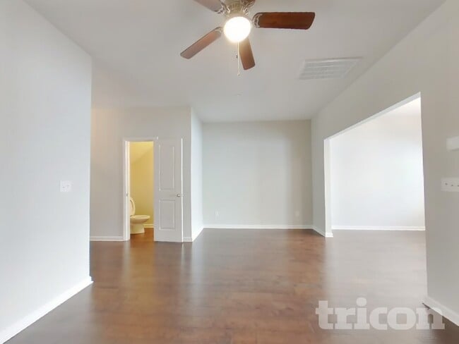 Photo - 508 Hickory Leaf Ct