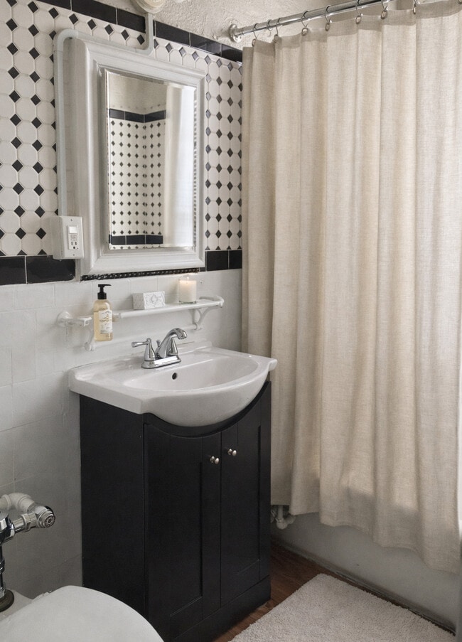 Bath - The Dulion