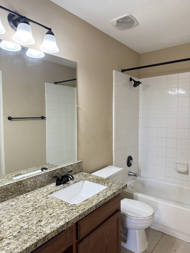 Photo - 15718 Colonial Bridge Ln