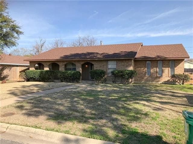 Photo - 807 Imperial Dr House