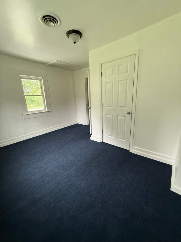 Photo - 717 Falls St