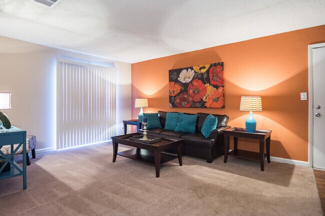 Dunwoody Pointe