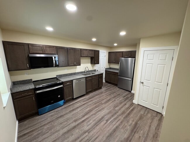 Photo - 2950 Hamburg St Unit 4