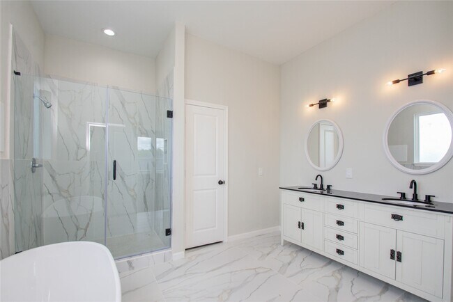 Photo - 4916 Sunbeam St