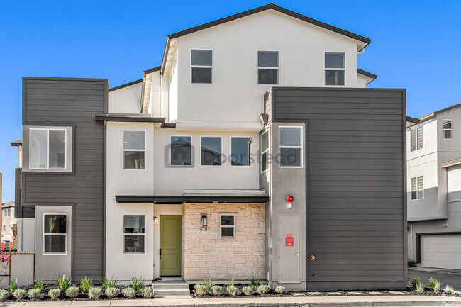 Building Photo - 6388 Dandelion St Rental