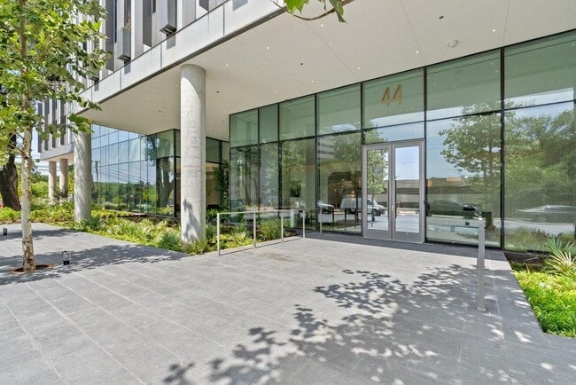 Photo - 44 East Ave Unit 2807