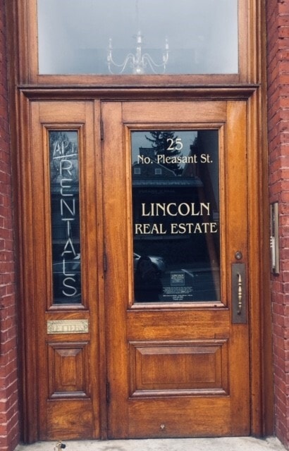 Photo - 25 N Pleasant St