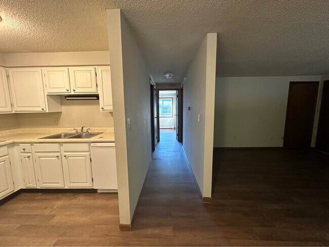 700 19th Ave Unidad D4