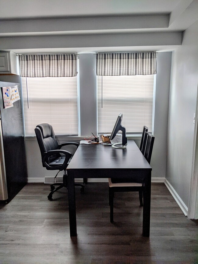 Photo - 108 Orris St